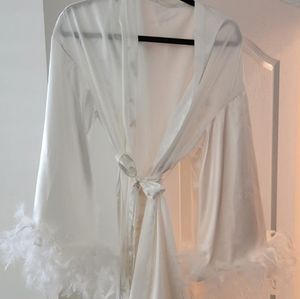 White Robe with feathers Size L